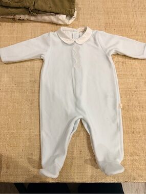 Baby gi - Light Blue Footed One-Piece with White Peter Pan Collar